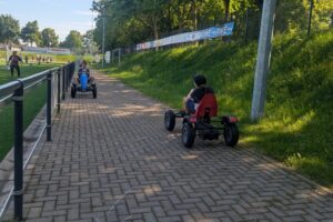 Spiel-undSpaß (9) Spiel-undSpaß (9)